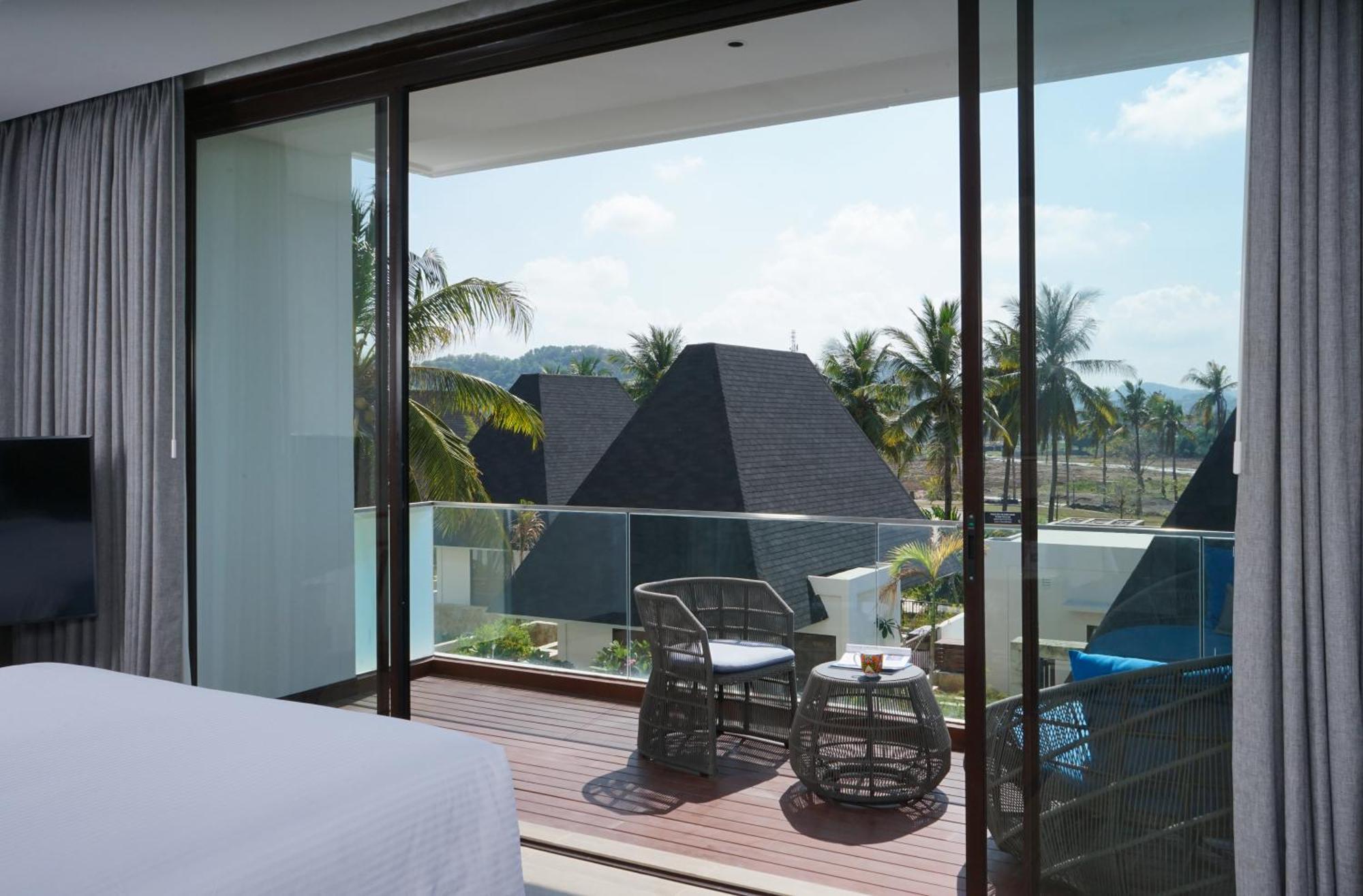Pullman Lombok Merujani Mandalika Resort