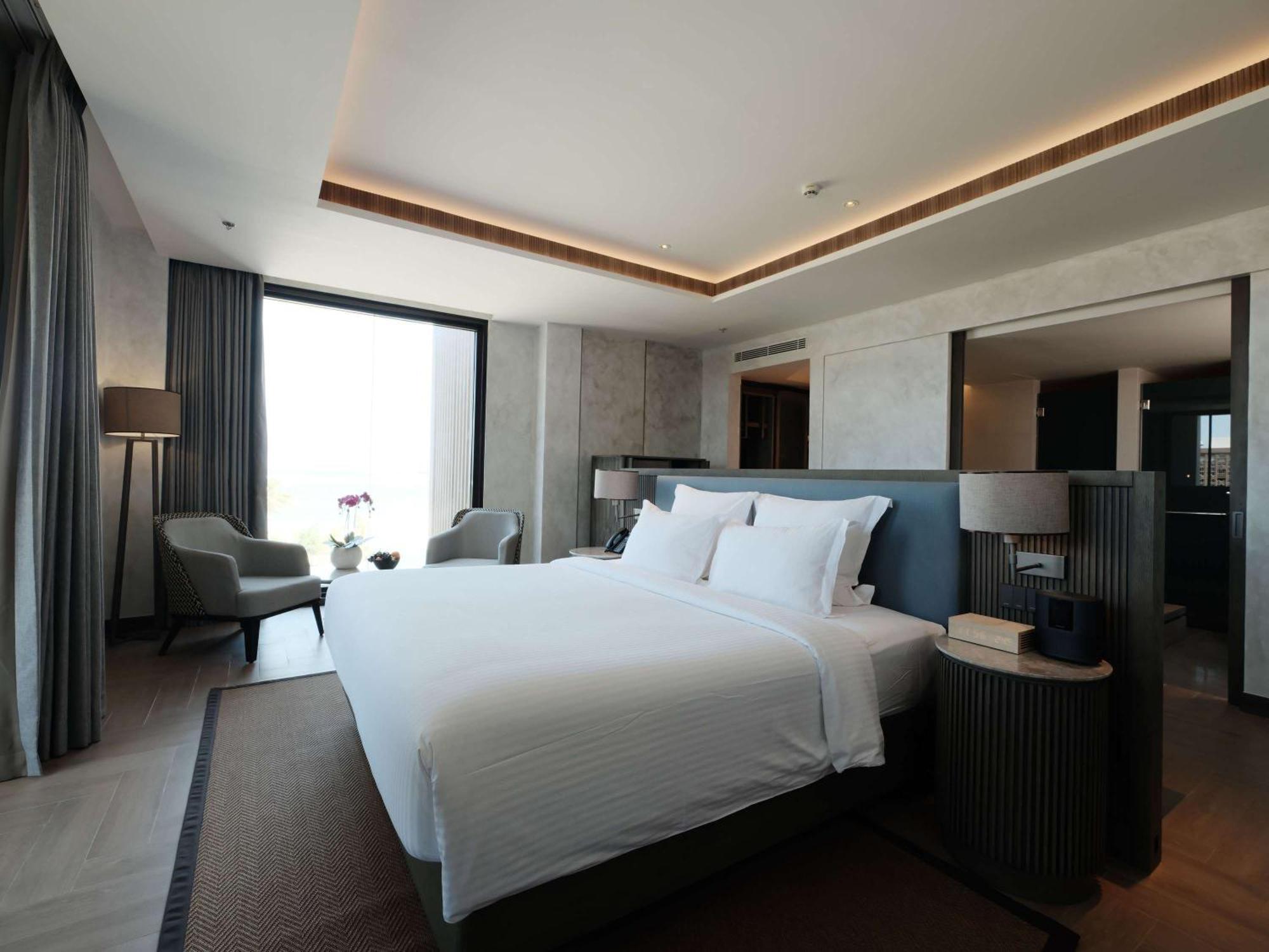 Pullman Lombok Merujani Mandalika Resort 5*
