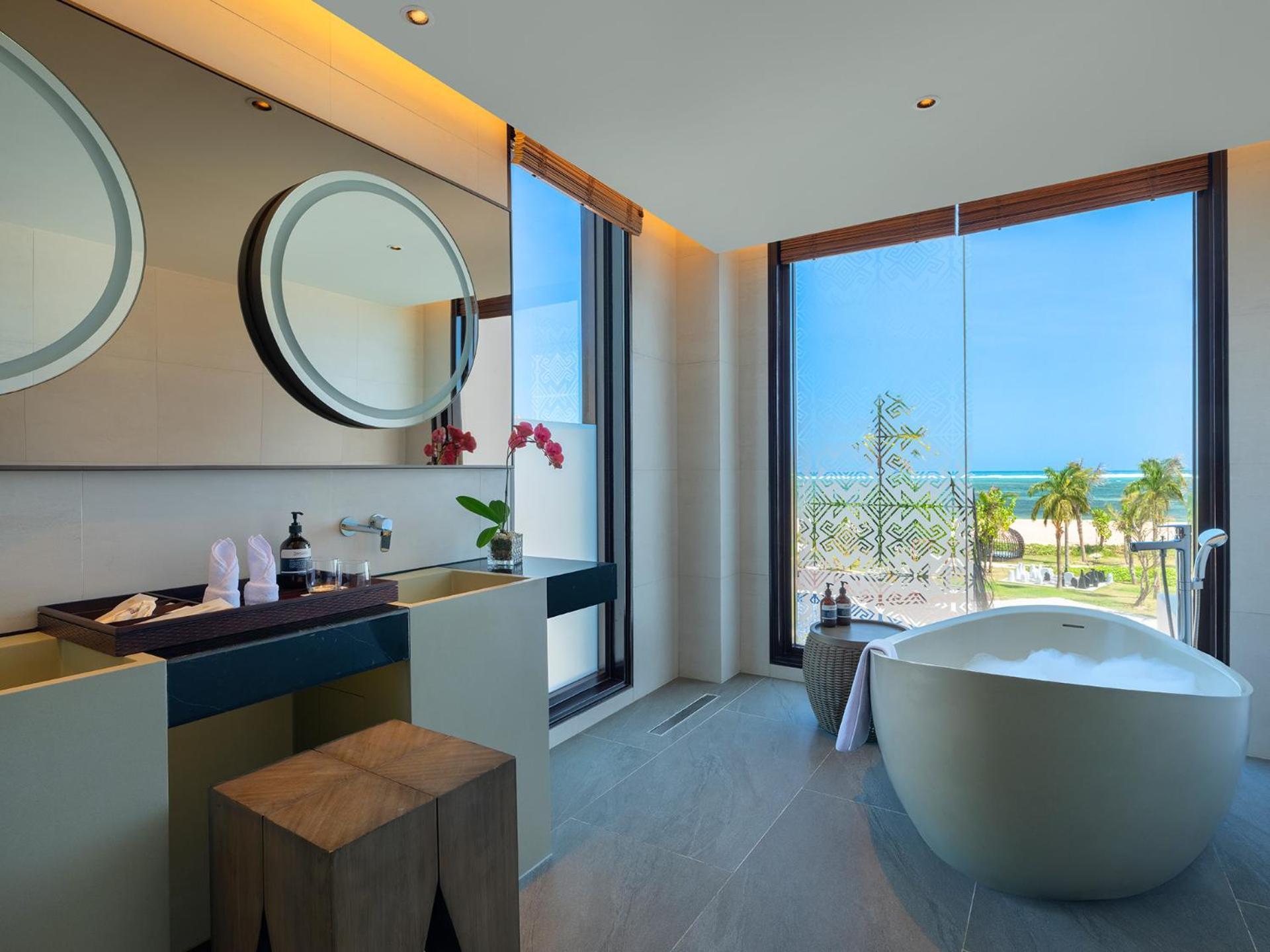 Pullman Lombok Merujani Mandalika Resort 5*